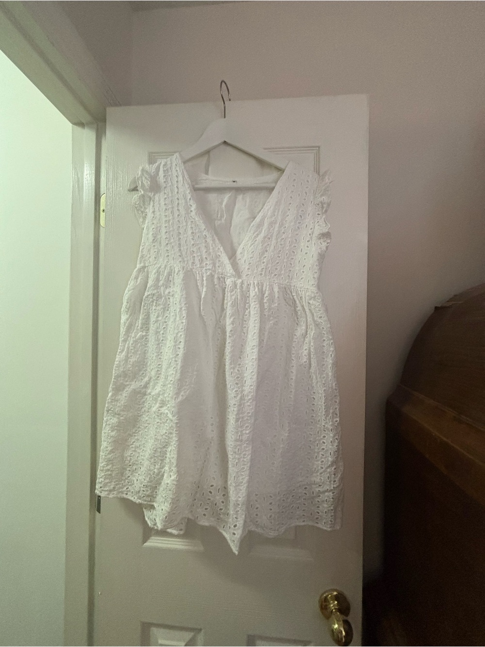 Women's White Eyelet V-Neck Sleeveless dress
